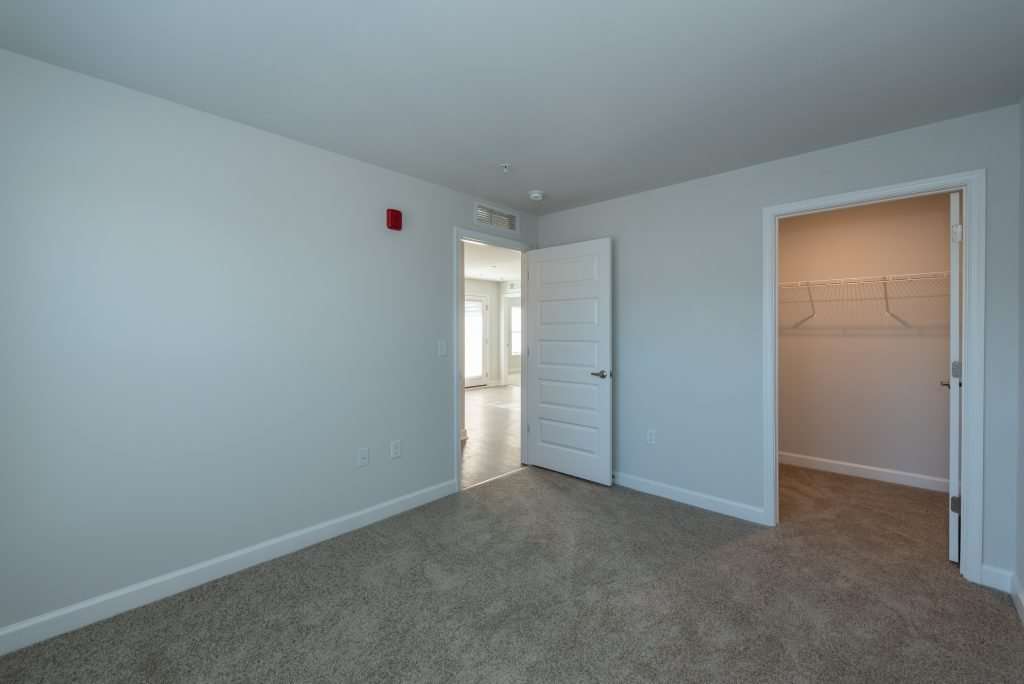 Alexander at 1090 Apartments