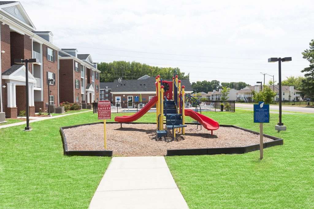 Baker Woods Apartments - Virginia Beach