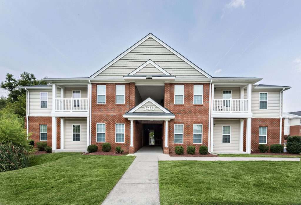 Belle Hall Apartments - Portsmouth, VA