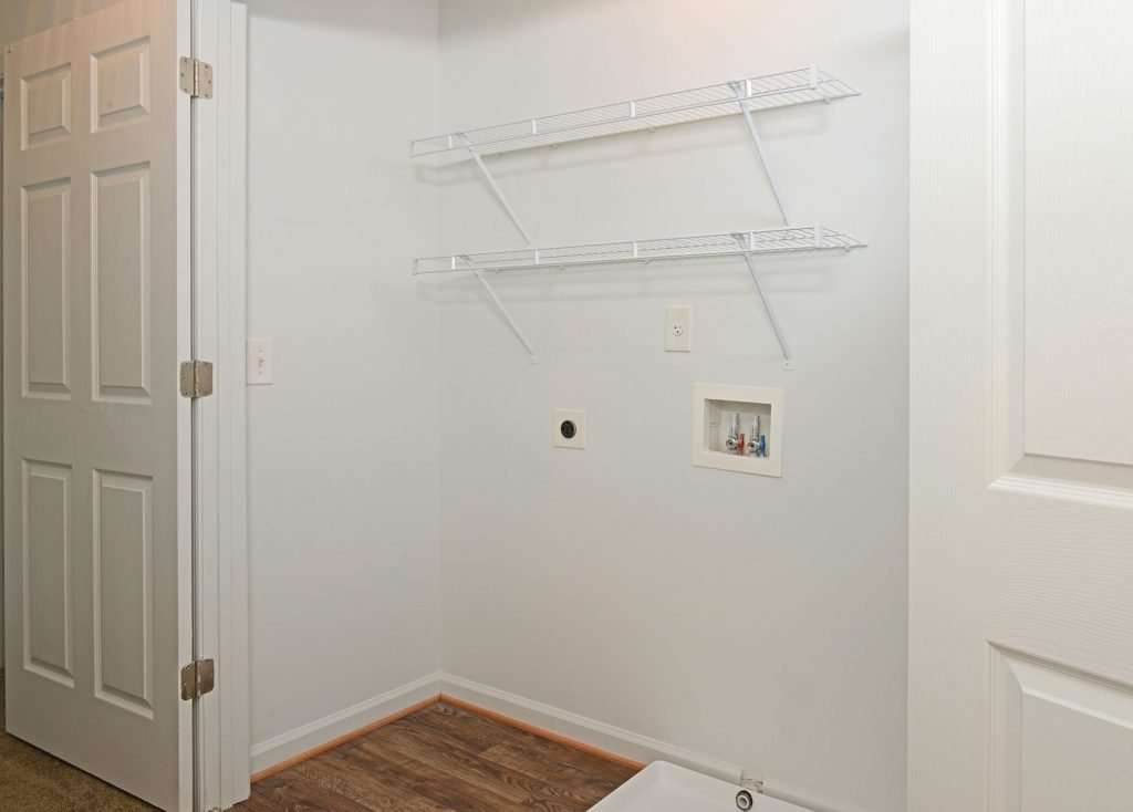 Belle Hall Apartments - Portsmouth, VA