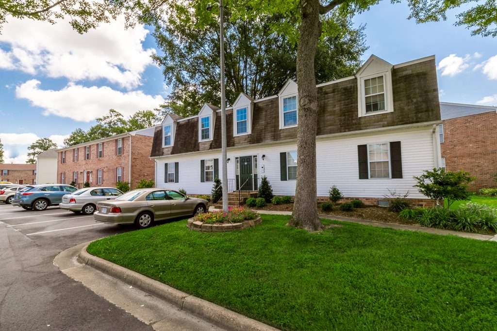 Kingsbridge North Apartments - Chesapeake