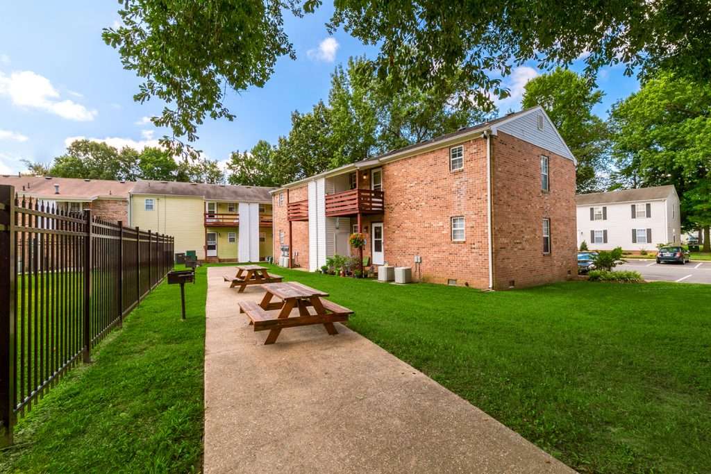 Kingsbridge North Apartments - Chesapeake