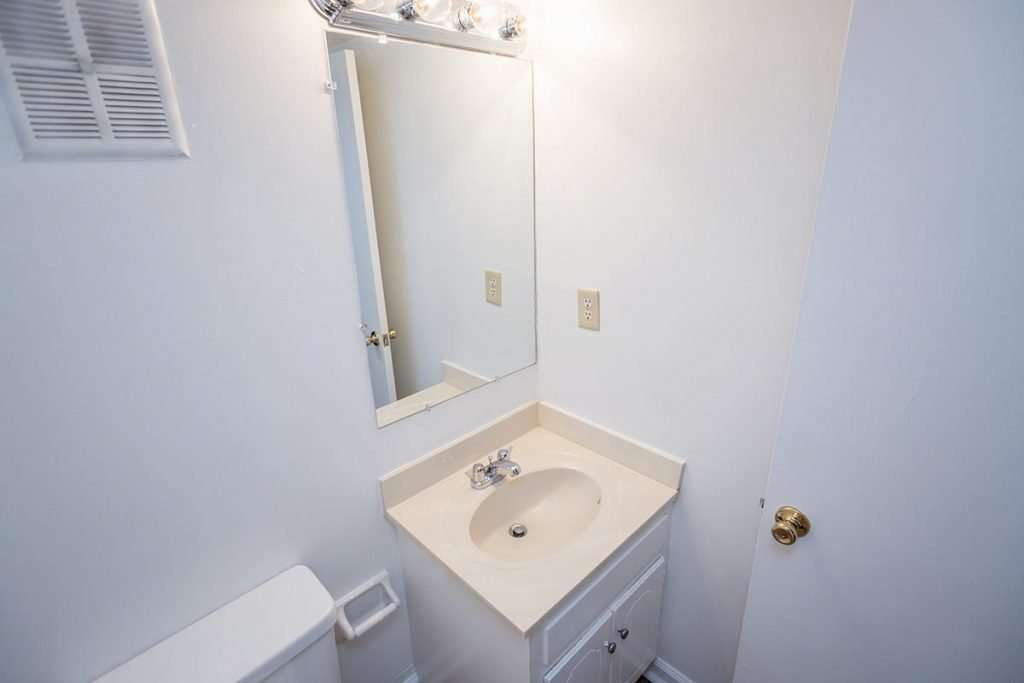 Kingsbridge North Apartments - Chesapeake