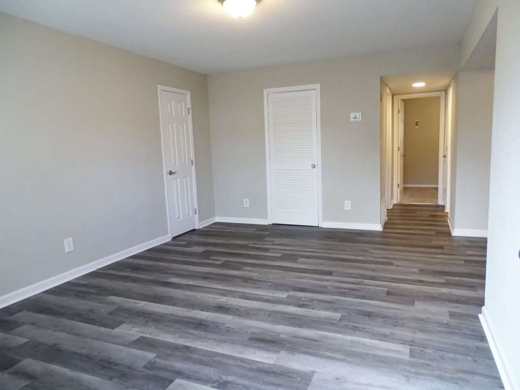 Churchland Square Apartments - Portsmouth, VA