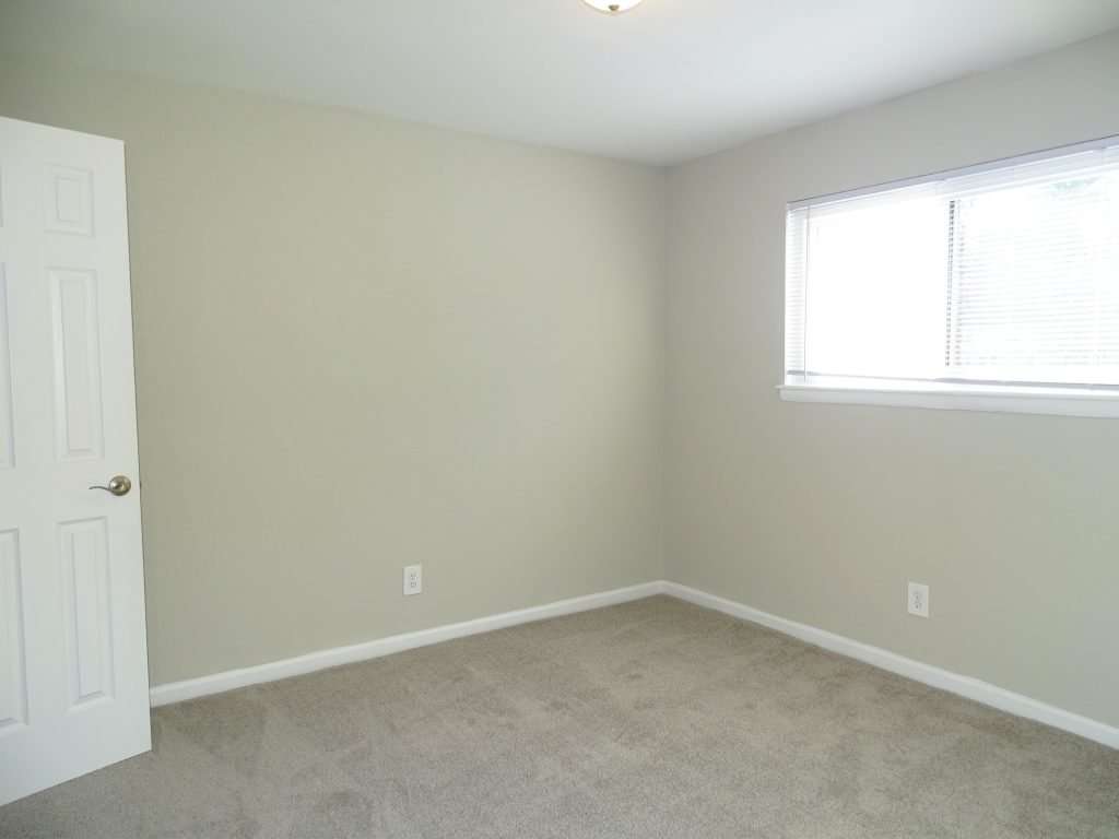 Churchland Square Apartments - Portsmouth, VA